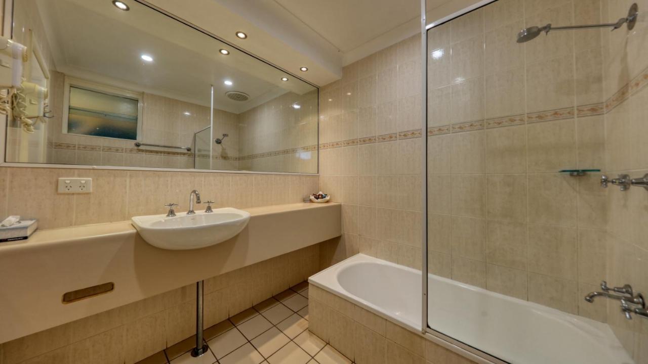 Bushman'S Motor Inn Паркс Екстериор снимка