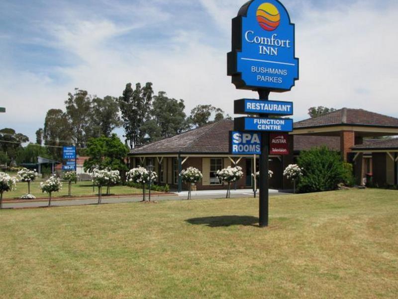 Bushman'S Motor Inn Паркс Екстериор снимка