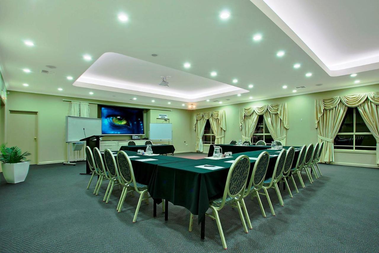 Bushman'S Motor Inn Паркс Екстериор снимка